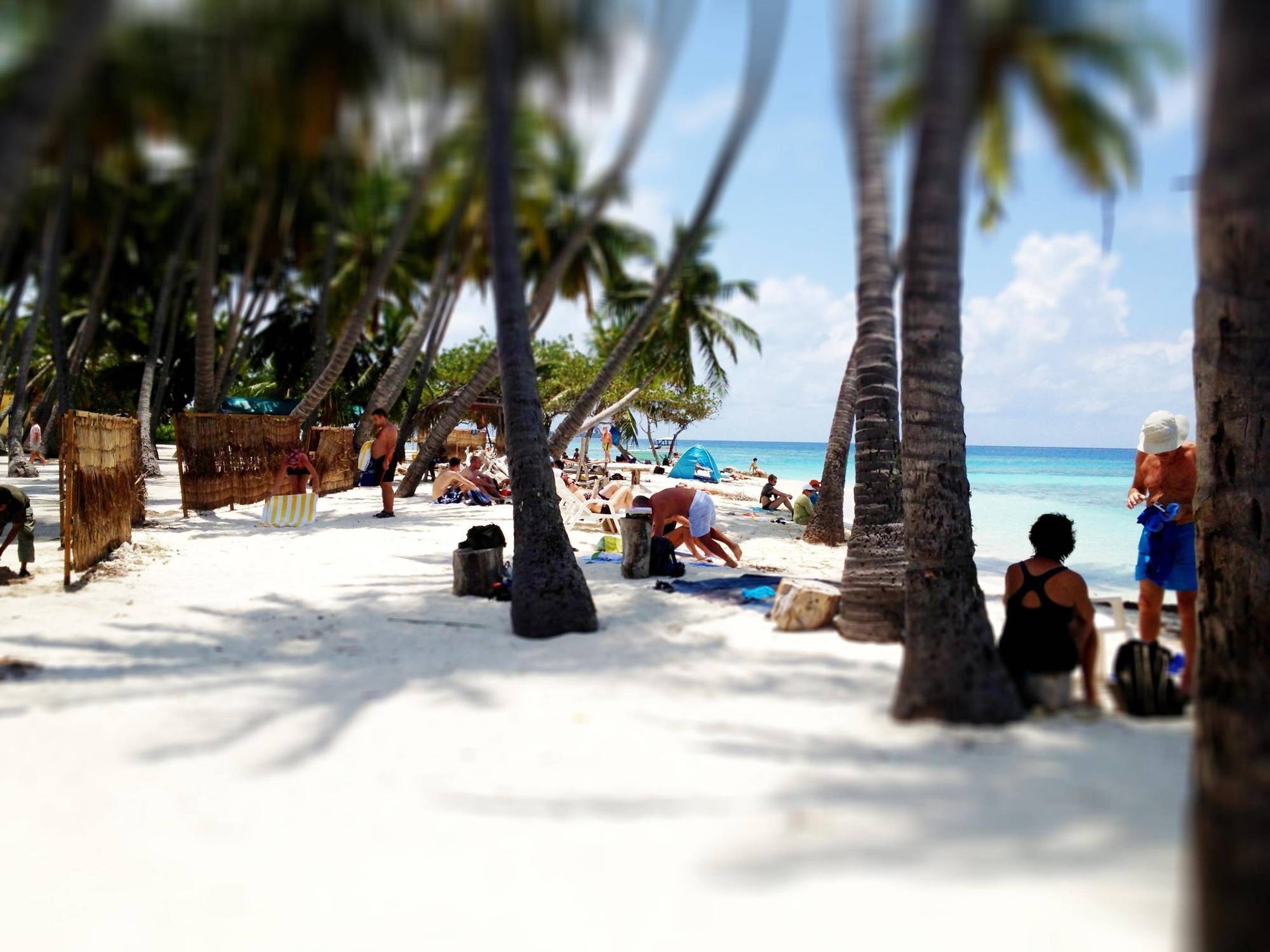 Shadow Palm Hotell Maafushi Exteriör bild